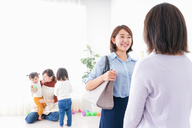 笑顔の女性